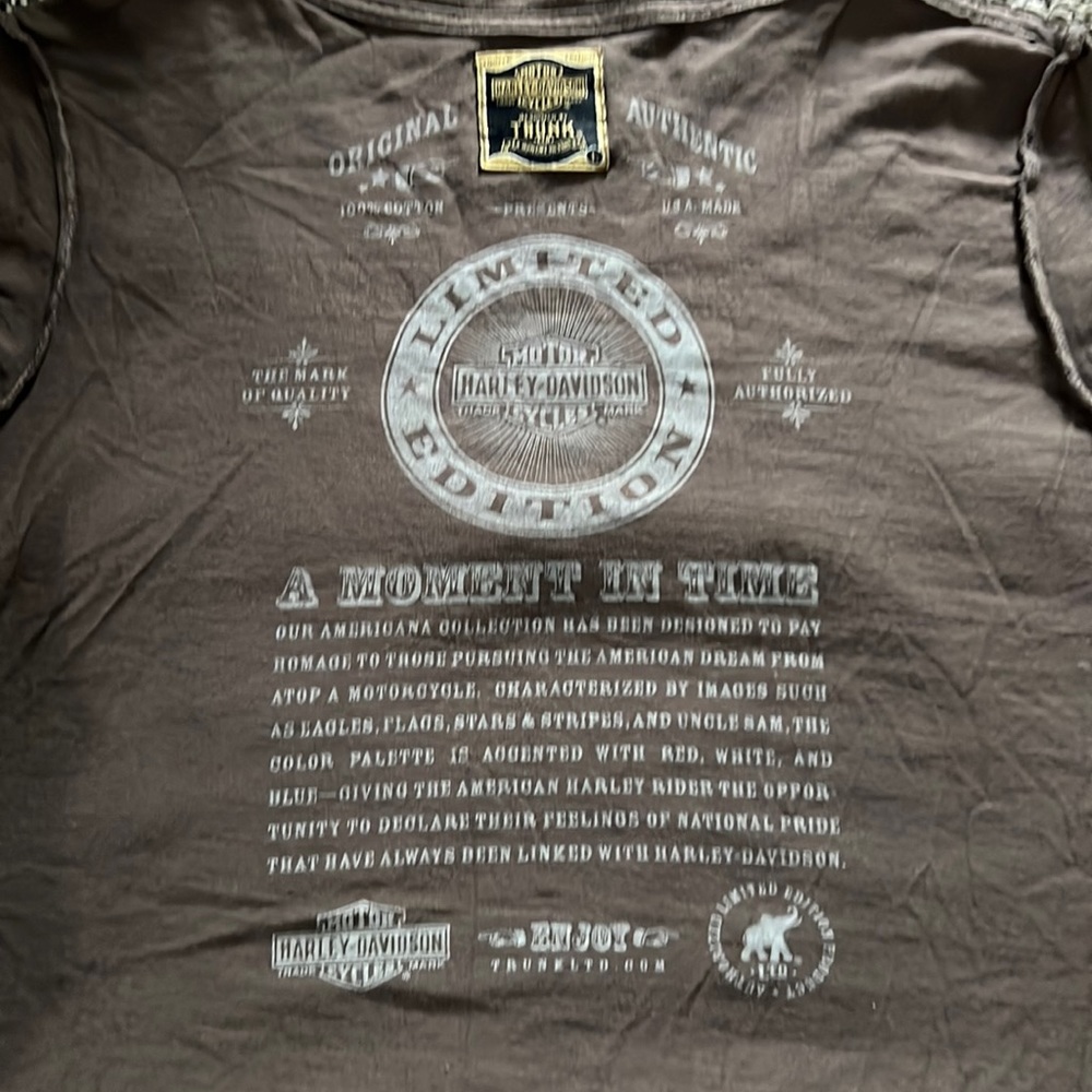 Harley Davidson Trunk, Limited Edition Shirt